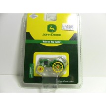 John Deere traktor